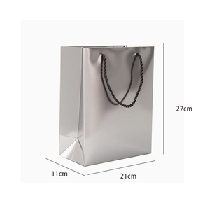 Bolsa de Embalaje para Pequeños Artículos de Belleza, Bolsa para Accesorios de Moda, Pedido Pequeño, Logotipo Personalizado, Bolsa Cosmética Plateada Metálica - Product Image 2