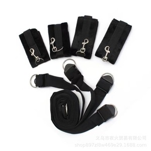 Vente directe d'usine de harnais et de sangles de bondage pour femmes, y compris des jouets BDSM pour les mains et les pieds. - Product Image 3