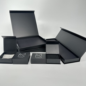 Caja de Regalo Magnética Rígida de Lujo con Color Personalizable, Forro de Esponja y Laminado Mate para Ropa - Product Image 5