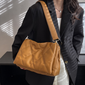 Fabbrica di moda 2025 all'ingrosso di lusso in pelle sintetica borsa a tracolla donna, nuova tendenza di design casual inverno borsa shopping quotidiano - Product Image 5