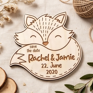 Plaque en bois personnalisée gravée au laser avec date et nom, pour annonce de mariage, thème forêt rustique, faite à la main - Product Image 1