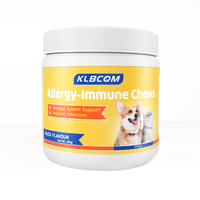 Complément Immunitaire pour Chiens : Soft Chews au Colostrum, Racine d'Astragale, Vitamines et Minéraux, Formule Sans Céréales à l'Huile de Poisson pour les Saisons Sèche-saumaise