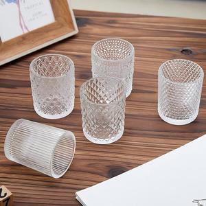 Vente en gros <span class=keywords><strong>de</strong></span> bougeoirs en verre personnalisés OEM style diamant, en <span class=keywords><strong>cristal</strong></span> tricolore, décoration d'intérieur pour la Saint-Valentin - Product Image 4