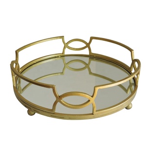 Plateau en métal élégant et moderne personnalisé avec poignée en fer Plateau à miroir décoratif fait à la main pour solution de présentation de service de gros élégant - Product Image 4