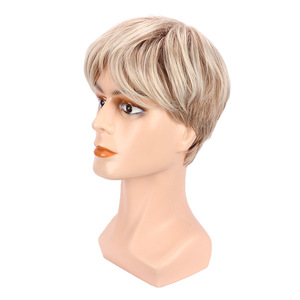 Nuove Parrucche da Uomo per il Commercio Internazionale, Marrone-oro, con Riga Laterale, Capelli Corti Lisci, alla Moda, Affascinanti, Sintetiche, Realizzate a Macchina, con Cappuccio - Product Image 4