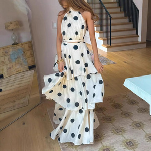 Conjunto de Dos Piezas para Mujer, Estilo Bohemio, Falda Corta con Estampado de Lunares Negros, Top Halter con Volantes, Falda Maxi Escalonada, Traje para Fiesta de Verano - Product Image 2