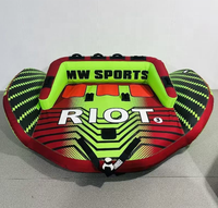 Bateau gonflable tractable Nova RIOT 4P pour sports nautiques, 3-4 personnes, positions assises ou accroupies, qualité commerciale robuste