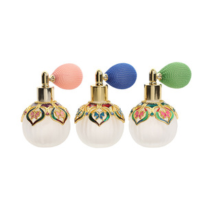 Flacon de parfum cylindrique vide de 50 ml avec bouchon - Product Image 4