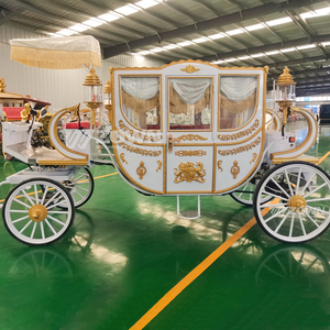 รถม้าไฟฟ้า ZOWN รุ่น Royal Horse Carriage สีขาวทอง พร้อมล้อทึบ สำหรับทัวร์ในเมือง งานแต่งงาน และสวนสาธารณะ - Product Image 6