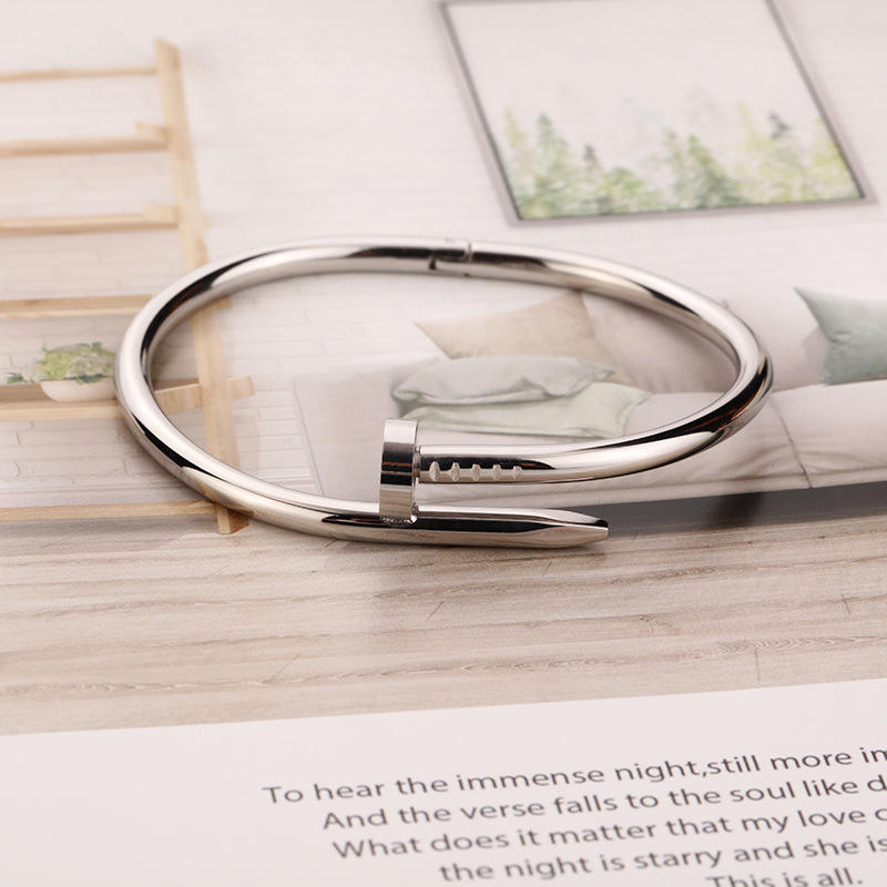 เงินไม่มีเพชร