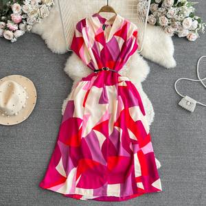 Robes Bohèmes de Plage Vacances <span class=keywords><strong>Longue</strong></span> Style Doux à Manches Courtes Col en V Taille Cintrée <span class=keywords><strong>Mi</strong></span>-<span class=keywords><strong>longue</strong></span> Ligne A à Carreaux - Product Image 1