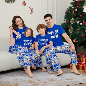 Pyjamas de Noël pour garçons et fillesHommes et femmesPyjamasPyjamas de Noël SetRed Pyjamas de Noël - Product Image 1