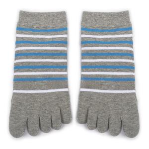 Chaussettes de Pilates et de yoga personnalisables en gros, antidérapantes, à cinq doigts, pour femmes et hommes, course à pied, gym, sport - Product Image 5