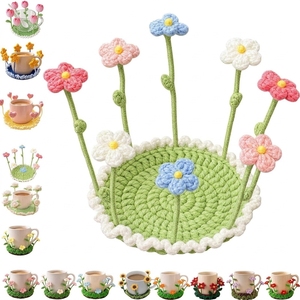 Sottobicchiere Artigianale all'Uncinetto con Fiori 3D a Forma di Tulipani per Tavolino da Caffè, Decorazione Cucina, Idea Regalo - Product Image 2