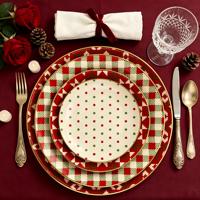 Assiettes de Noël festives à carreaux rouges et verts en céramique avec bord doré – Vaisselle de table en porcelaine pour les fêtes