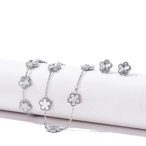 Collar de Acero Inoxidable Chapado en Oro de 18K con Flor de Trébol de Cinco Hojas, Juego de Collares de Oro de la Suerte con 5 Hojas, Joyería para Mujer - Product Image 5