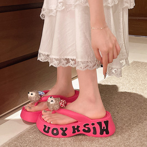 Sandales tongs pour femmes, nouvelle collection printemps 2026, fabrication sur mesure, vente en gros, <span class=keywords><strong>semelle</strong></span> épaisse, antidérapantes, pour l'été, vêtements d'extérieur - Product Image 3