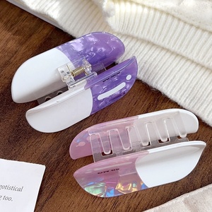 New Hot Capsule-Shaped PVC Hair Clips Shiny Colorful Iridescent Surface Oval Claw Clips Sweet Fashion Hair Accessories - Product Image 6
