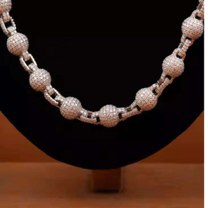 Collar de Cadena Cubana de 22 Pulgadas y 8 mm de RATAN JEWELS, Lujoso y Moderno, con Dije de Bola de Diamante Cultivado en Laboratorio, Chapado en Oro Blanco, Certificado - Product Image 1