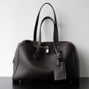 Sac Boston de luxe léger pour femme en cuir véritable, à porter à la main, à l'épaule ou en bandoulière, avec fermeture éclair, durable et imperméable - Product Image 4