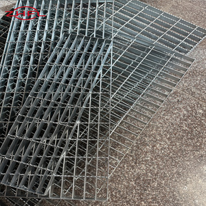 Rejilla de Acero al Carbono Industrial, Duradera, Antideslizante, Dentada, Anticorrosiva, Resistente al Fuego, Galvanizada en Caliente, para Pasarelas - Product Image 2