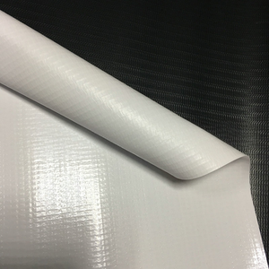 Rollo de Lona Frontlit de PVC Brillante Autolimpiable, Vinilo Antiestático de 340GSM, Ligero, Plegable y Resistente al Agua para Comercio Minorista - Product Image 1
