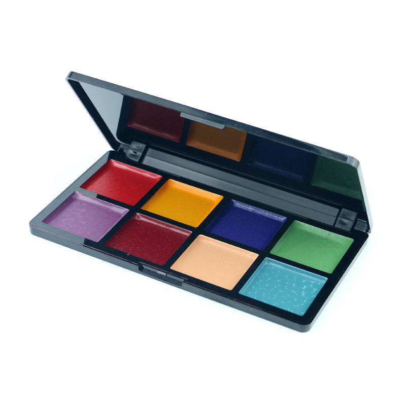 プロのメイクアップアーティスト向け、アルコールで活性化する防水特殊