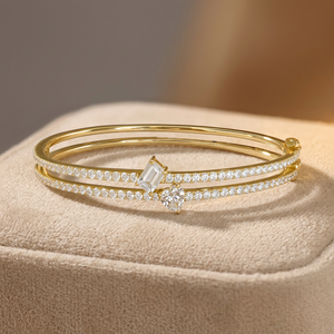 Pulseras de Oro de 18K para Mujer con Colgante de Corazón de Diamante Corte Esmeralda y Zirconia Engastada en Canal, Joyería de Moda - Product Image 4