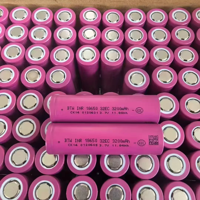 Wholesale BTW 18650-32EC Cell Rechargeable Battery 18650 3.6V 3200mAh 3C Lithium Battery