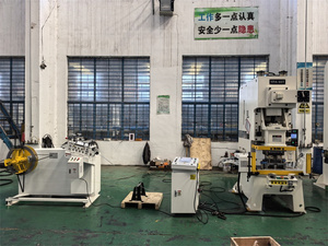 Presse à poinçonner pneumatique automatique 60T avec alimentation et fonction <span class=keywords><strong>de</strong></span> protection contre les surcharges pour ligne <span class=keywords><strong>de</strong></span> production d'estampage - Product Image 3