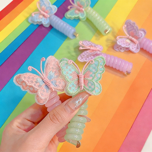 Élastique à <span class=keywords><strong>cheveux</strong></span> en résine plastique avec broderie papillon bouclé pour queues de cheval et tresses - Haute élasticité et durable 7CM - Product Image 4