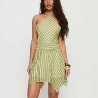 Robe mini en mousseline de soie à rayures vertes et blanches pour femmes, col halter, taille cintrée, ourlet asymétrique, robe de plage d'été décontractée