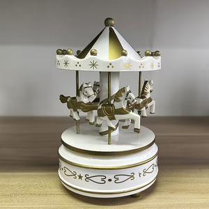 Arredamento per la casa in legno carosello carosello di <span class=keywords><strong>musica</strong></span> <span class=keywords><strong>tema</strong></span> di natale con la potenza della batteria uso manovella per i regali di compleanno - Product Image 5