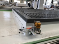 Router CNC de 4 Ejes Rotech, Motor de Husillo de 9 kW y 380 V, Posicionamiento de 0.03 mm, Cambio Automático de Herramienta, Control Syntec, Recorrido de 1300x2500x450 mm