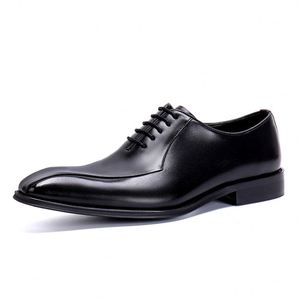 Chaussures en cuir véritable pour hommes, design tendance, chaussures de ville faites à la main de haute qualité - Chaussures Oxford formelles pour hommes - Product Image 2