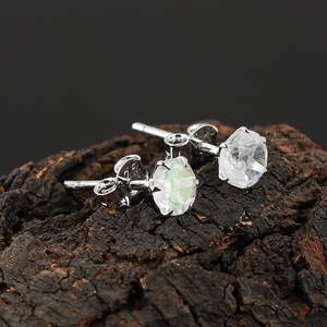 Pendientes Redondos de Piedra Lunar Natural con Engaste de Plata de Ley, Color Arcoíris, para Uso Diario, Joyería Fina - Product Image 5