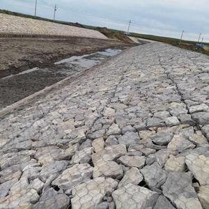 Toptan özel galvanizli çelik Gabion tel sepetleri 2x1x1 dokuma dikenli tel kare delik şekli PVC kaplama kesme içerir - Product Image 5