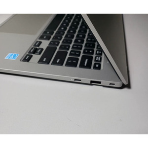 Ordinateur portable Samsung <span class=keywords><strong>Galaxy</strong></span> <span class=keywords><strong>Book</strong></span> Go avec écran de 13,3 pouces, processeur Intel Core i5-1235U, 8 Go de RAM, 256 Go de SSD, ultra-fin et léger, idéal pour le bureau - Product Image 5