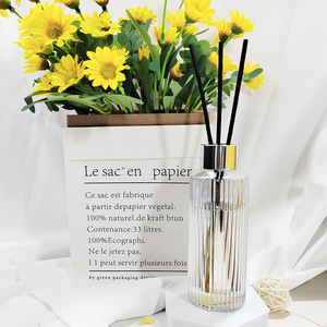 مجموعات عطر منزلية فاخرة مع ناشر زهور من الريش معطر هواء خالي من النار معطر عطري روائح عطرية للاستخدام الفندقي