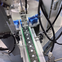 Machine de remplissage rotative pneumatique entièrement automatique SIPUXIN pour huile chimique et brume corporelle de sertissage chimique