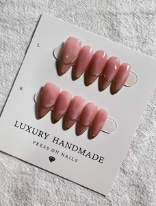 Venta al por mayor 10 piezas oro francés pintado a mano Gel prensa uñas hermosas de lujo hecho a mano acrílico uñas Prensa en alta calidad - Product Image 4