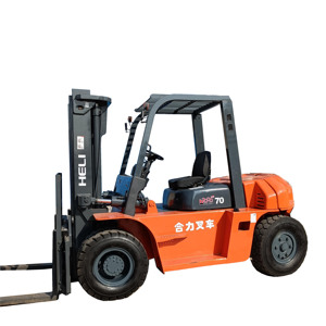 Chariot élévateur à moteur diesel Heli 7 tonnes, modèle 2024, avec mât à deux étages, déplacement latéral et pneus pleins - Product Image 1