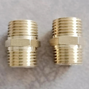 Conector de Unión de Tubería de Latón con Rosca Macho, Doble Conexión Macho para Tuberías, Accesorio para Conexión de Líneas de Agua - Product Image 1