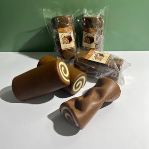 Jouet à presser en PU en forme de gâteau roulé au chocolat 10*5cm, super doux, simulation alimentaire, rebond lent, anti-stress, jouet de décompression souple - Product Image 4