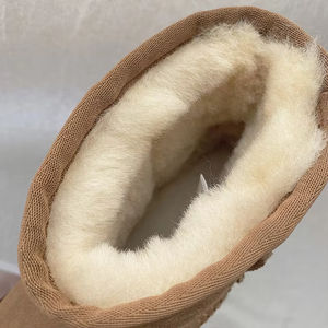 Bottes de neige en peau de mouton unisexes, chaudes et antidérapantes, pour l'automne et l'hiver, bottes décontractées pour l'extérieur, vente en gros d'usine - Product Image 3