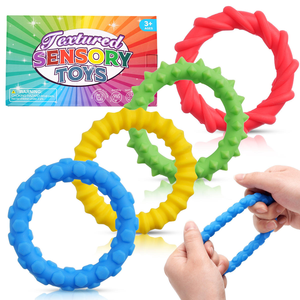 Bracelet sensoriel en silicone pour enfants en gros - Anneau anti-stress souple et élastique à presser - Jouet anti-stress texturé unisexe - Product Image 1