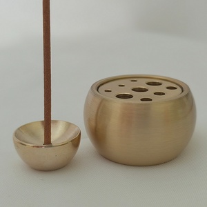 Quemador de Incienso Minimalista de Aluminio para Aromas de Bergamota y Jazmín, Decoración para el Hogar - Product Image 1