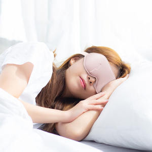 Masque pour les yeux d'extension de cils 3D Night Sleeping Eye Cover avec sangle réglable 100% occultant avec emballage de sac d'opp individuel - Product Image 1