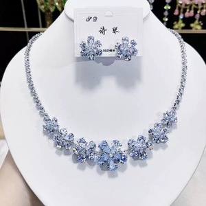 Ensemble de colliers de luxe en zircon à la mode et tendance, ensemble de bijoux pour mariage et banquet, bijoux pour femmes à la mode en gros - Product Image 5