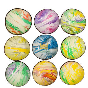Cuencos de Cáscara de Coco Lacados Ecológicos Hechos a Mano en Vietnam - Duraderos y Ligeros, Decoración de Hogar de Lujo, Opciones Personalizadas al por Mayor - Product Image 4